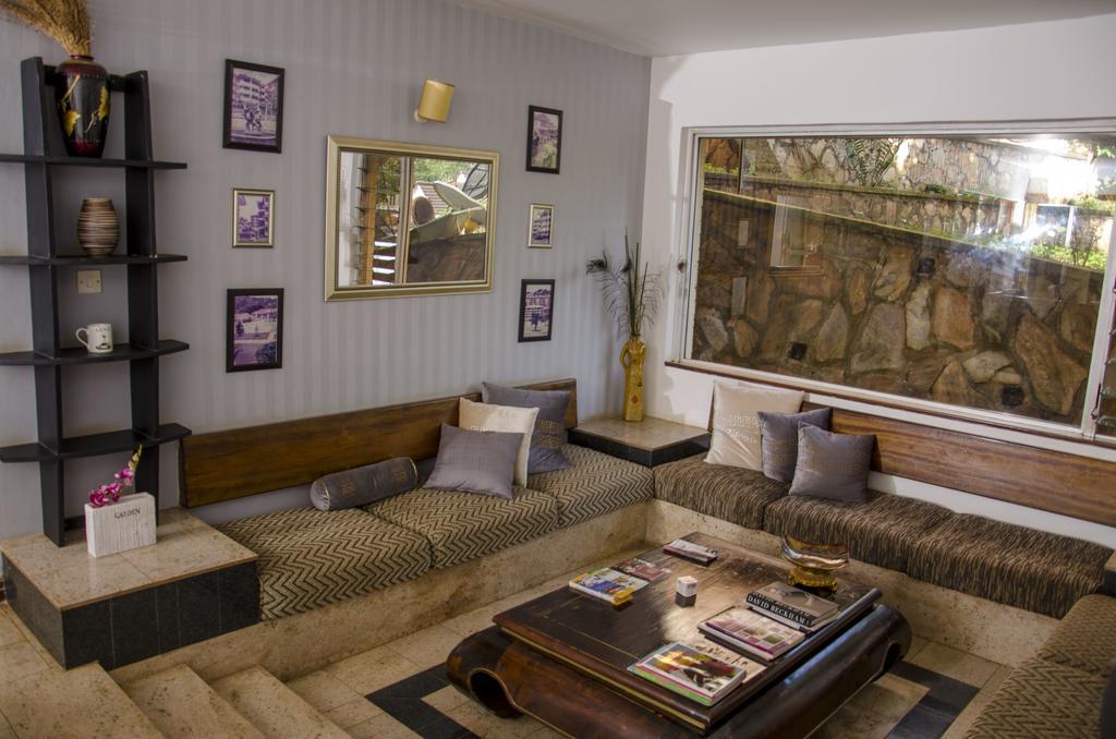 Golf Course Apartments カンパラ エクステリア 写真